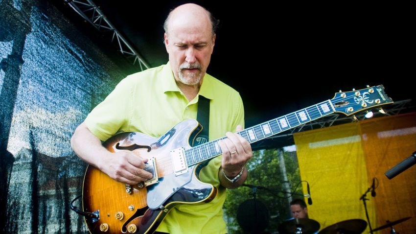 Country For Old Men| O John Scofield live στο Gazarte