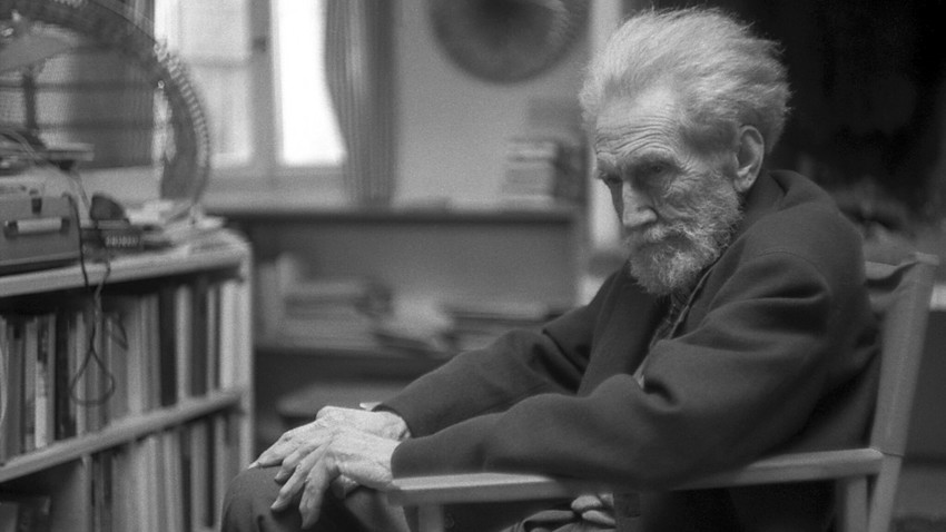 «Με τα λόγια (γίνεται)» | Αφιέρωμα στον Ezra Pound