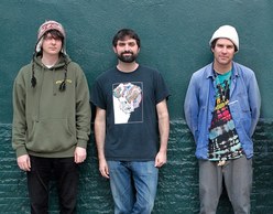 Οι Animal Collective παρουσιάζουν το Sung Tongs!