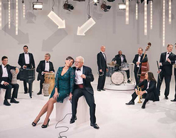 Οι PInk Martini στο Christmas Theater