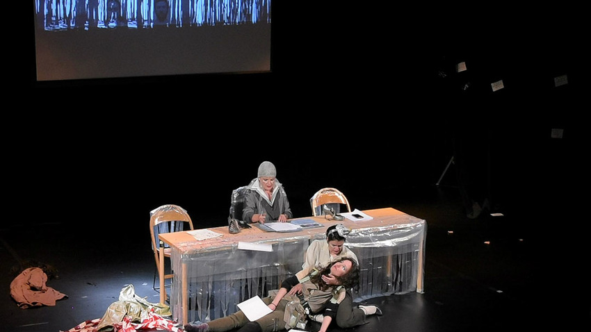 «Αντιγόνη, μια Ύβρις», Stockholm Fringe Edition | Ομάδα7