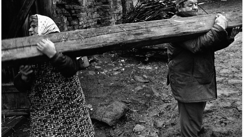 «ΑΝΑΣΚΟΠΗΣΗ - RETROSPECTION» Έκθεση του Τσέχου φωτογράφου Jindřich Štreit