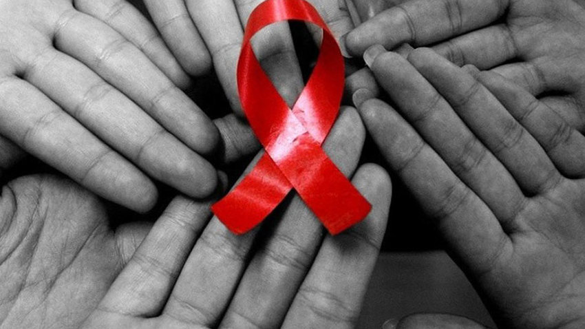 Συζήτηση για τον HIV στο Ίδρυμα Β&Ε Γουλανδρή