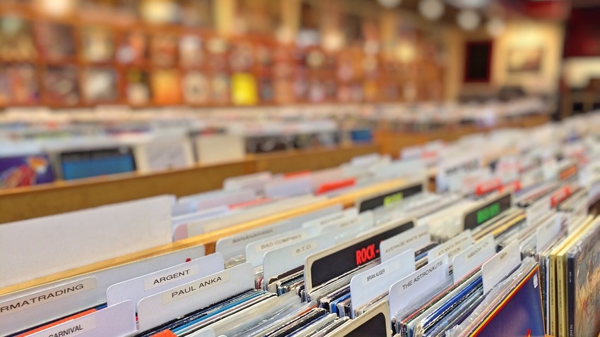 Το Vinyl Market ξανάρχεται στην Τεχνόπολη!