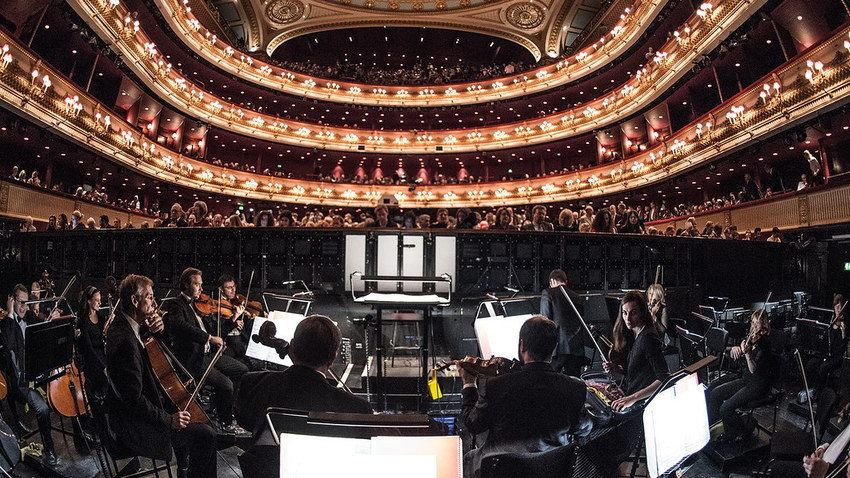 Royal Opera House :: παραστάσεις για τους πολιτιστικά «περίεργους»