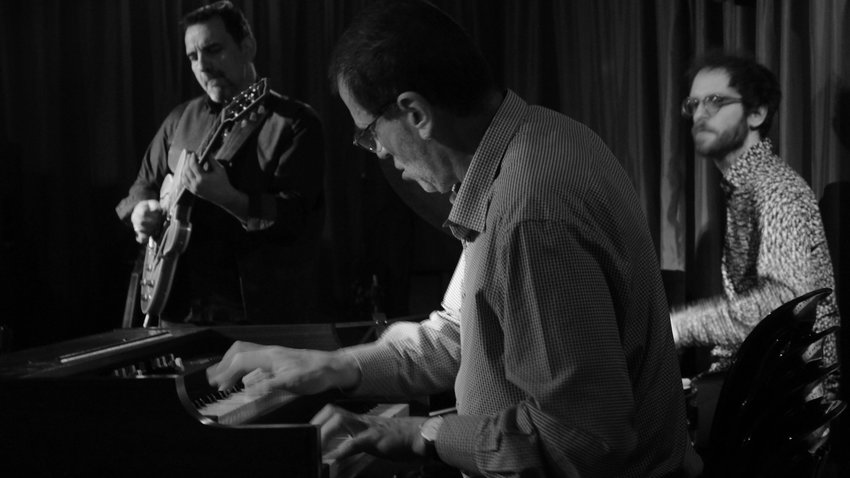 Jazz Chronicles | Stefanos Andreadis Flying Jazz Quartet