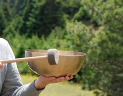 Soothing Soundbath & Outdoor Yoga στο Άλσος Συγγρού