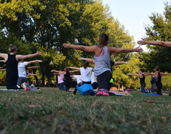 Πικ νικ και yoga στα Βασιλικά Κτήματα