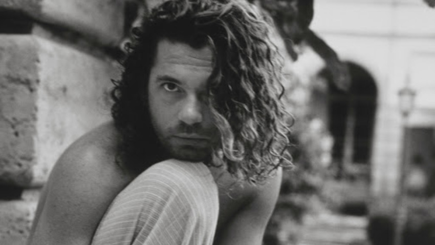 ΑΝΑΒΟΛΗ Gimme Shelter | Mystify: Michael Hutchence (2019)