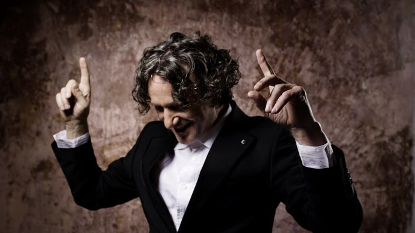 GORAN BREGOVIC | Christmas in the Balkans!