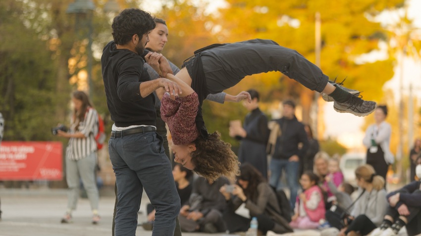 Μυστήριο 57_ Ακροβατώντας στην Ελευσίνα