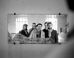 Tindersticks | 3 συναυλίες με έγχορδα και guests