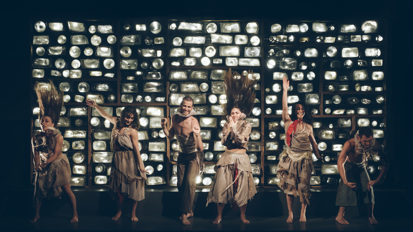 Σαραγήνη | LOAD Dance Theatre