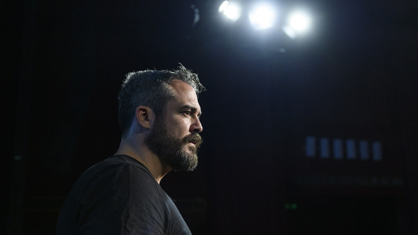 «Ψηλά απ’ τη Γέφυρα» | Σκην.: Γ. Νανούρης