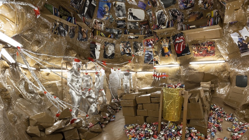 Ομιλία Thomas Hirschhorn Cavemanman, 2002 