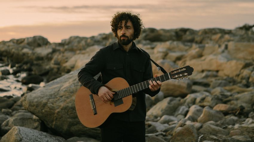 Cosmos: Ο José González για μια βραδιά στο ΚΠΙΣΝ