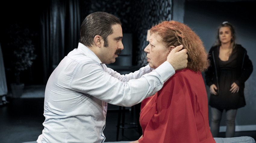 «Μακριά από παιδιά» του Γιωργή Τσουρή