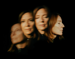 Η Beth Gibbons στο Δημοτικό Θέατρο Λυκαβηττού