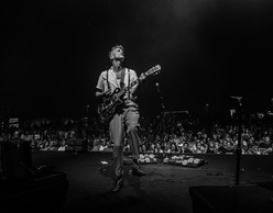 O Asaf Avidan για μια μοναδική εμφάνιση στο FLOYD  