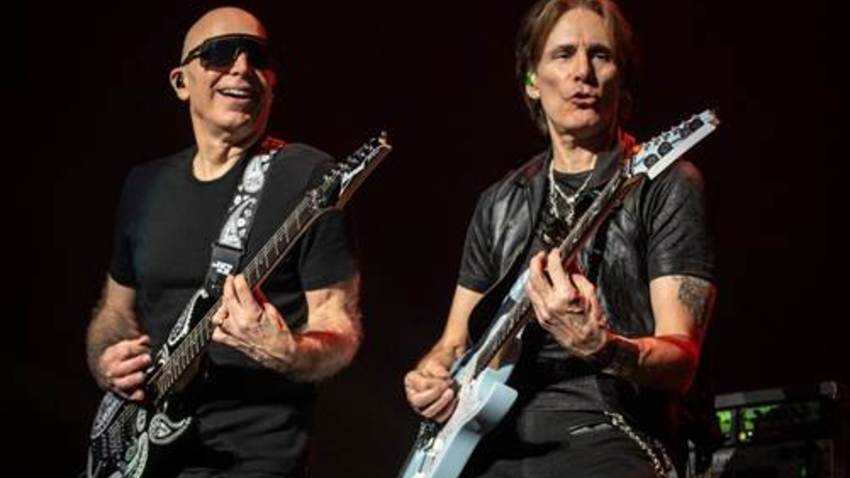 Surfing with the Hydra Tour | SATCHVAI :: Joe Satriani + Steve Vai