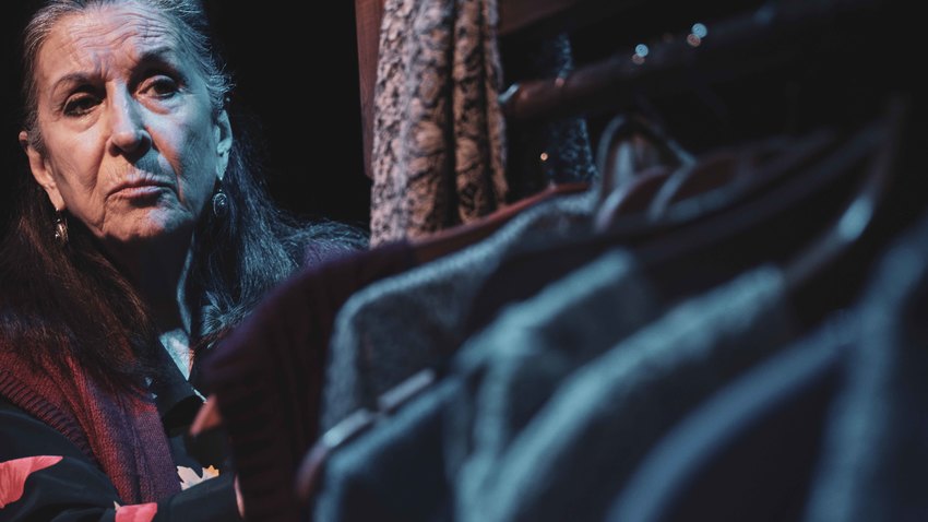 «Μια ζωή-Ο μονόλογος μιας μοδίστρας» με τη Νένα Μεντή