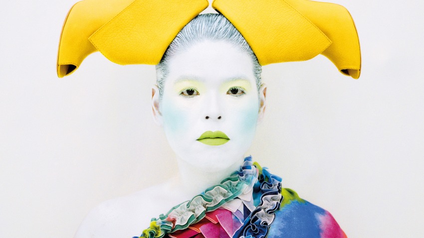 ΜΥΘΟΛΟΓΙΕΣ | Με το πρόσωπο της KIMIKO YOSHIDA 