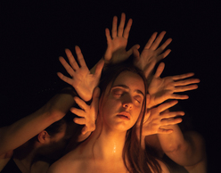 "Taverna Miresia - Mario, Bella, Anastasia" | Σκην.: Mario Banushi