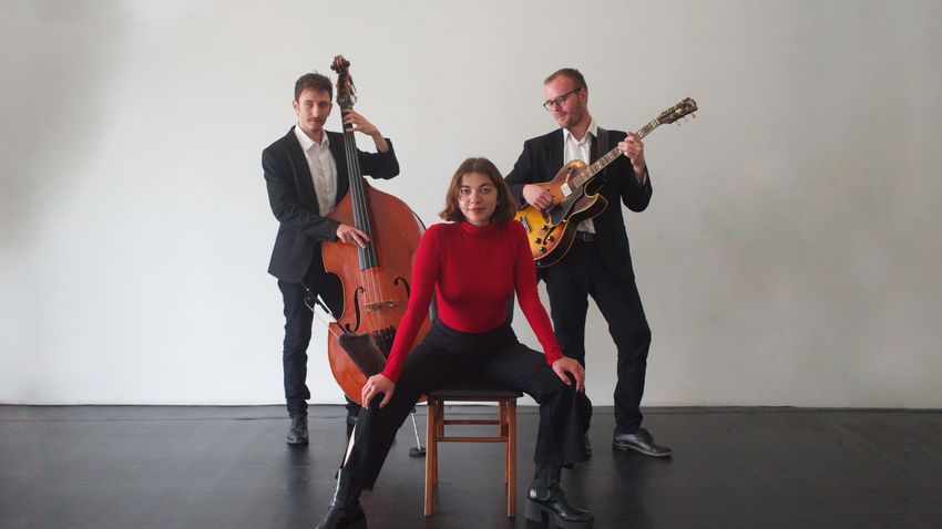 Sunny Side Trio – “Introducing Sunny Side Trio” 