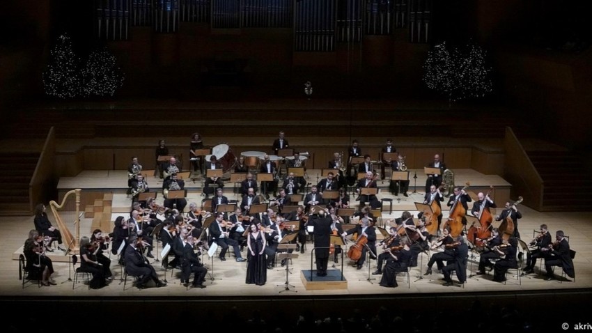 Εορταστικό Γκαλά | Ένας γύρος του κόσμου σε 80 (και κάτι) λεπτά