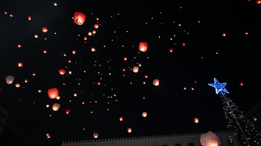 Η «Νύχτα των Ευχών» στην πλατεία Κοτζιά