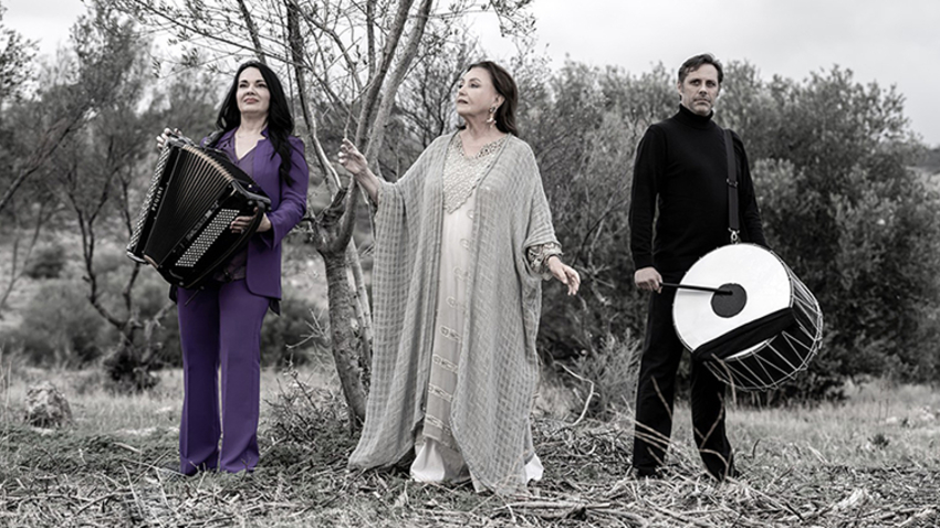 Η Ωραία Ελένη στην Κοιλάδα των Νεκρών Ερώτων