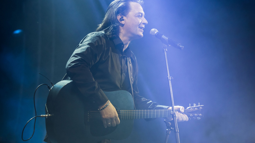 Γιάννης Κότσιρας | Νέες παραστάσεις | Με πλούσιο και ανανεωμένο πρόγραμμα 