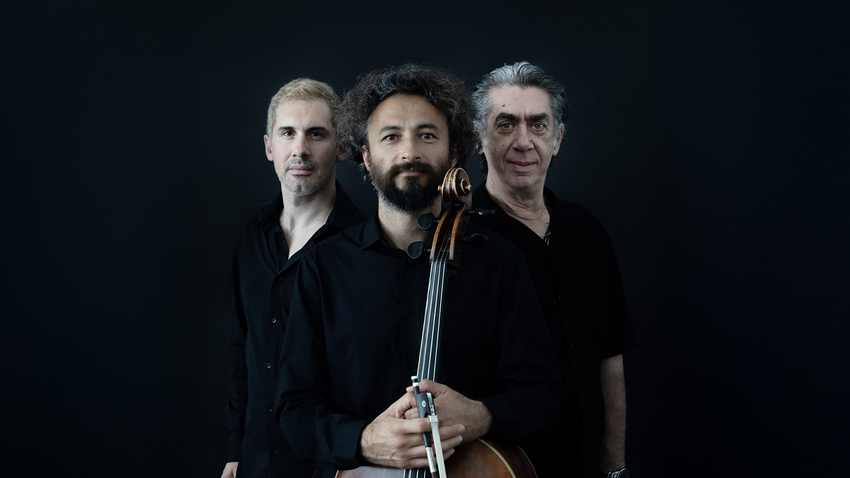 Λουκής Λάρας: μια μουσική αφήγηση