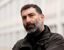 Το βιβλίο που με διάβασε Ι Ο Γιάννης Οικονομίδης για το Περί ηρώων και τάφων του Ernesto Sabato 