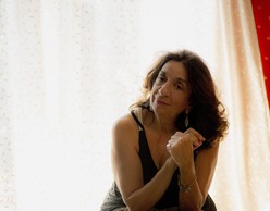 Αλεξάνδρα Παπαστεφάνου: Ραχμάνινοφ και Σούμαν σε έναν βαθύ μουσικό διάλογο