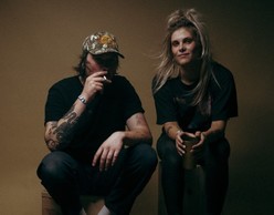 Ghostwoman live | + special guests: The Buzzdealers & Calvin Love (CA)