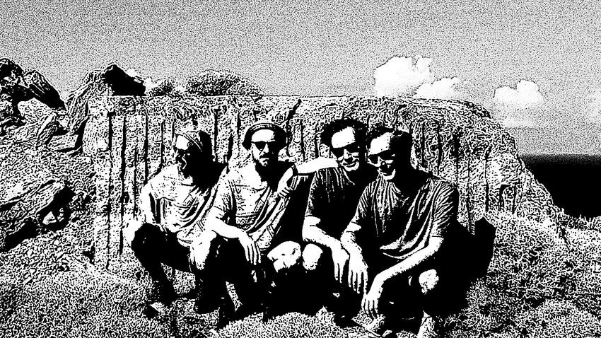 Laura Agnusdei / Free Piece of Tape