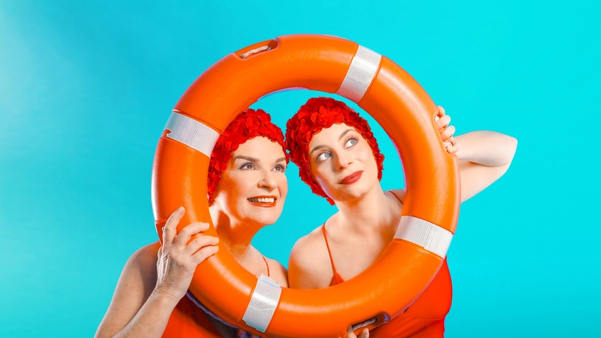 «Κολυμπώντας στον αέρα» της Charlotte Jones