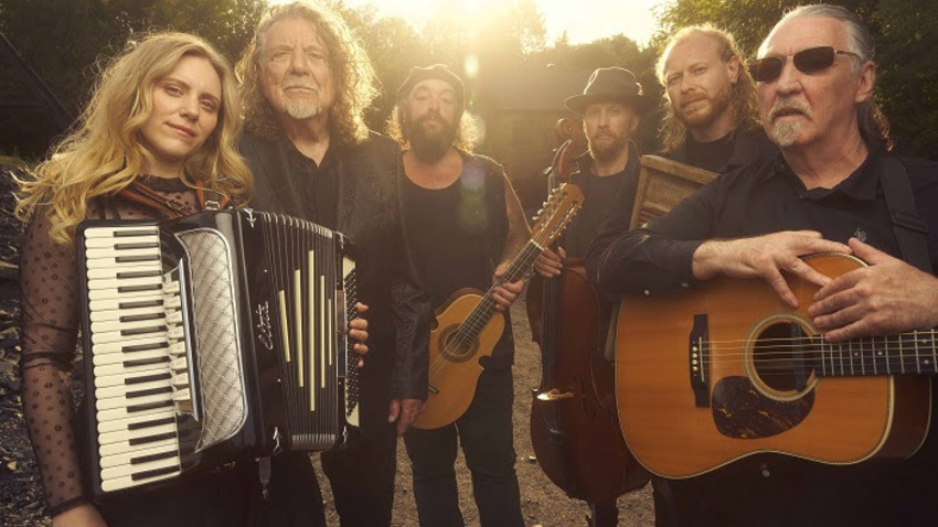 Ο Robert Plant στη σκηνή του Λόφου της Σάνης 