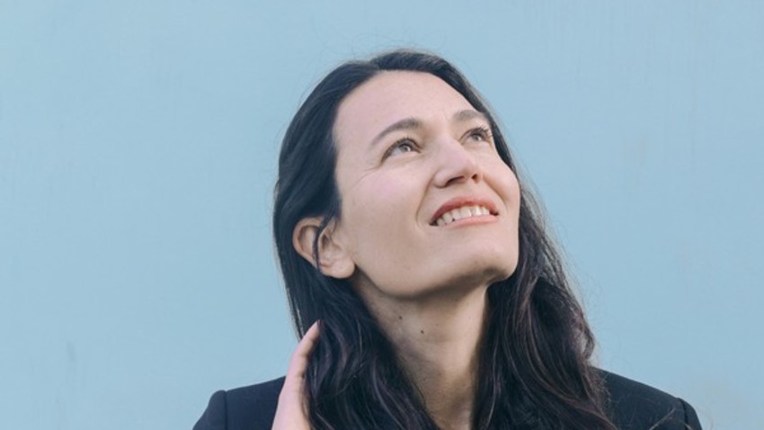 Η Νικόλ Κράους και ο Ντέιβιντ Σολόι συνομιλούν με τον Κώστα Καλτσά 