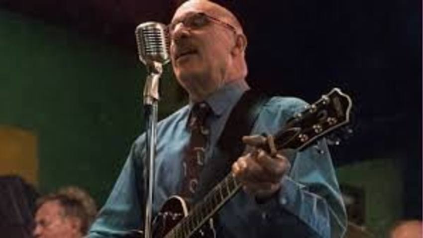 JOHNNY VAVOURAS & The Cadillacs στο METRON Stage 