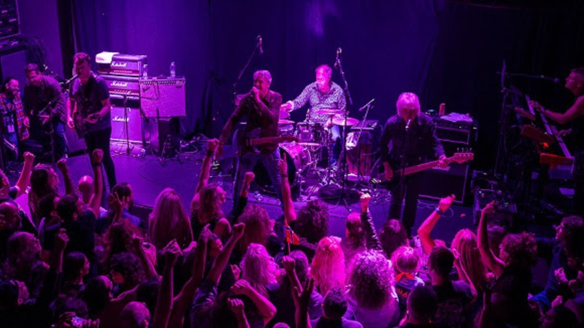 FM - 40 Years of "Indiscreet" | Live 