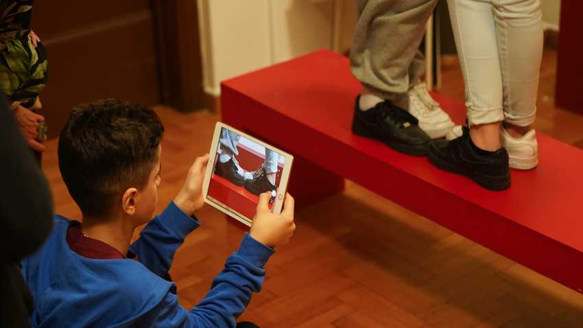 «Φωτογραφίζοντας το Μουσείο: Μια Συμπεριληπτική Εμπειρία» 