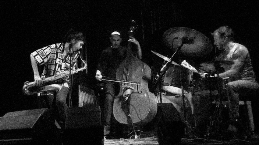 Φ hill Sessions warm up @ BAUMSTRASSE | Camila Nebbia–Goncalo Almeida–Sylvain Darrifourcq 