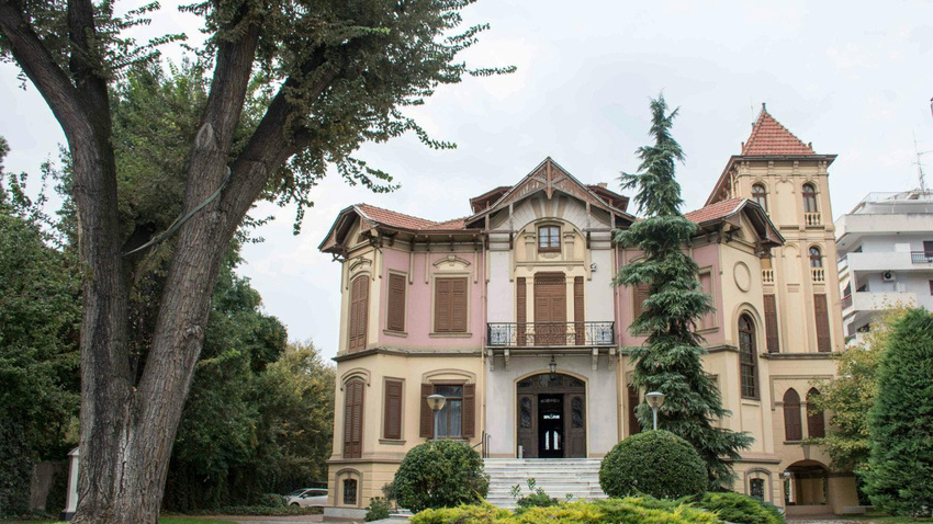 Παράσταση αφήγησης με μουσική για παιδιά: «Ιστορίες κάτω από τα δέντρα»