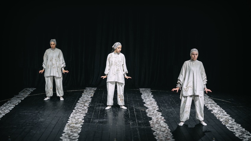 “The Shadows” της Afsaneh Mahian | Φεστιβάλ Αθηνών & Επιδαύρου 2026