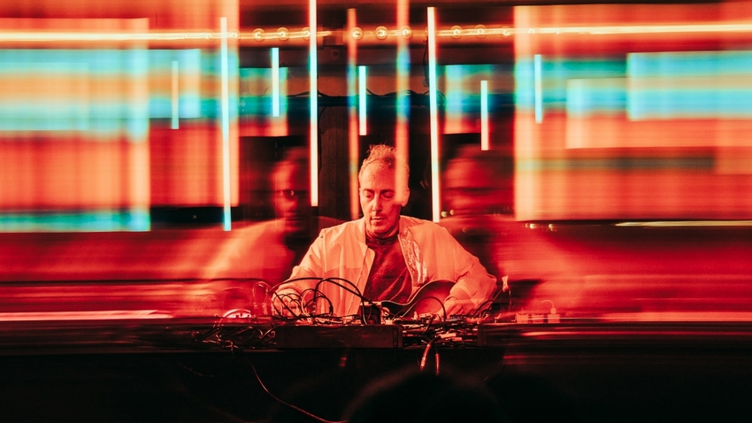 Porosi 05: Ο Oren Ambarchi live στην Αθήνα
