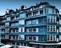 80 χρόνια στην Μπλε Πολυκατοικία