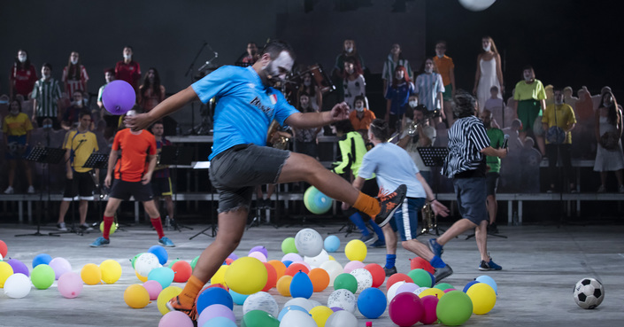 Είδαμε: Soccer opera στο Φεστιβάλ Αθηνών / Ώρα για ποδόσφαιρο και...όπερα!