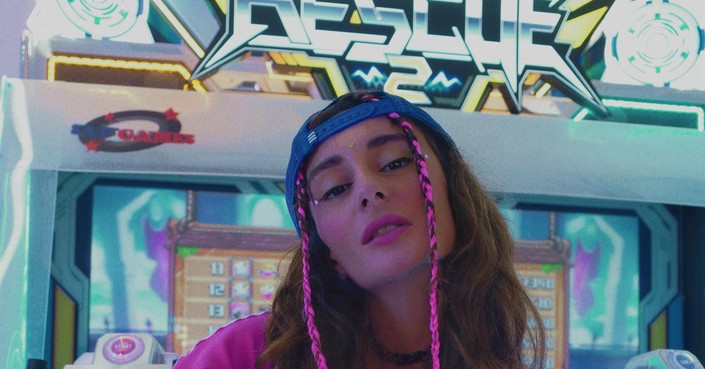 H Σίλια Κατραλή και τα νέα μουσικά της εδάφη